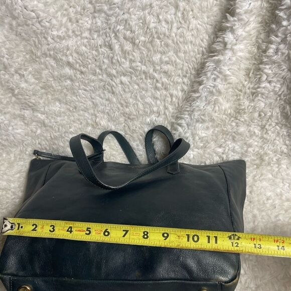 Fossil Sydney leather Navy Blue medium tote with silver tone hardwares - Picture 8 of 12